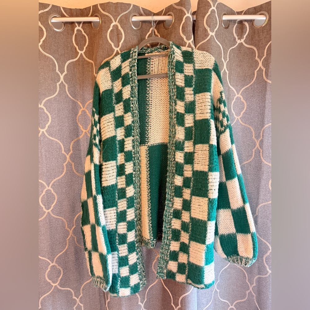 Checkered knit cardigan
